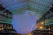 Multimedia-Installation Clouds von Michael Peter Pendry verwandelt Schrannenhalle am Abend in den „Himmel der Bayern“ (©Foto:Martin Schmitz)